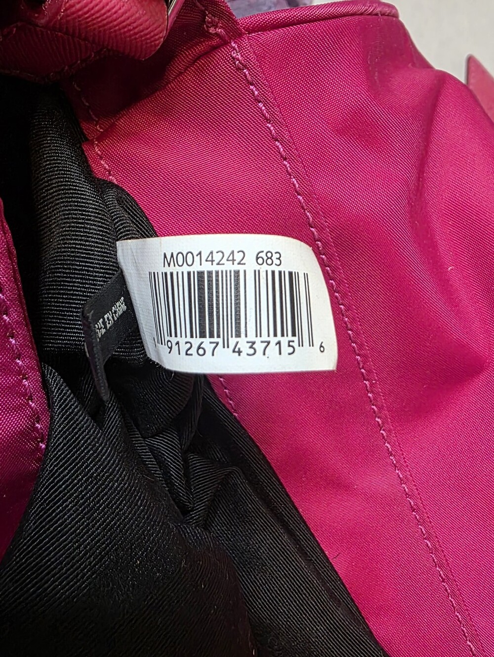 Marc Jacobs "Zip That" Nylon Messenger Bag In Hot Pink - Picture 7 of 8